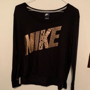 Black Nike long sleeve T with good logo